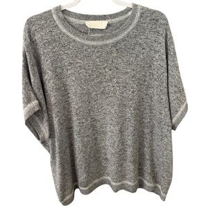 Sinuous Gray Women's Oversized Sweater Size Medium